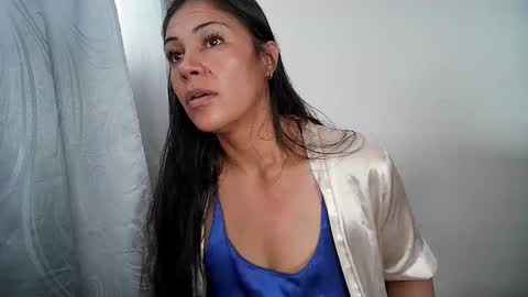 kittyholeshot87 online show from 11-14-25, 03:44