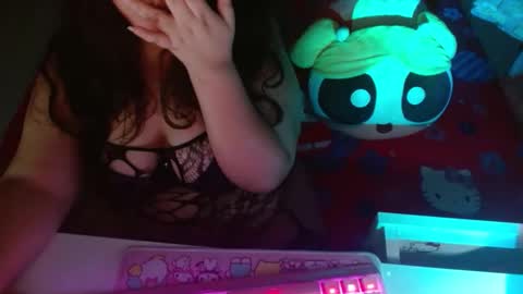 Snapshot of kittyk3 chatting on 09-30-25, 03:33 Dannita online show from 09-30-25, 03:33