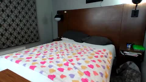 Snapshot of kittykat_1999 chatting on 02-24-25, 03:12 kittykat 1999 online show from 02-24-25, 03:12