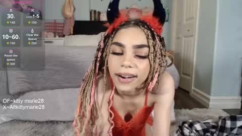 kitty online show from 10-22-25, 01:28