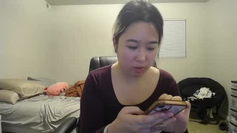 Mei online show from 12-30-24, 05:58