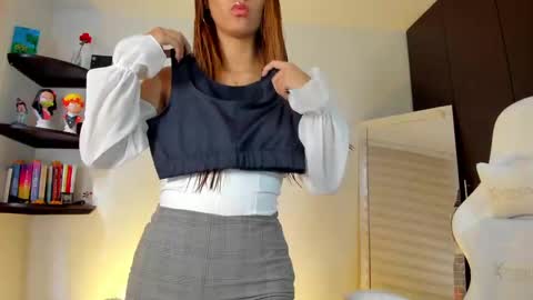 Snapshot of kittyrush_ chatting on 10-04-25, 08:51 kitty online show from 10-04-25, 08:51