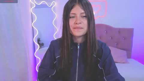 Snapshot of kittystar_tay chatting on 09-15-25, 11:54 Kitty  online show from 09-15-25, 11:54