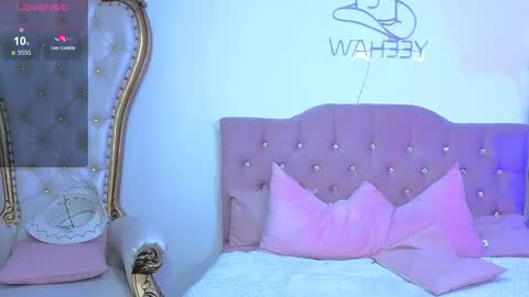 Snapshot of kittystar_tay chatting on 09-17-25, 12:07 Kitty  online show from 09-17-25, 12:07