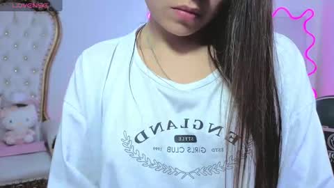 Snapshot of kittystar_tay chatting on 09-18-25, 11:56 Kitty  online show from 09-18-25, 11:56