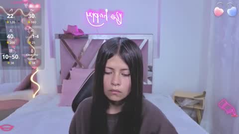 Snapshot of kittystar_tay chatting on 09-24-25, 11:46 Kitty  online show from 09-24-25, 11:46