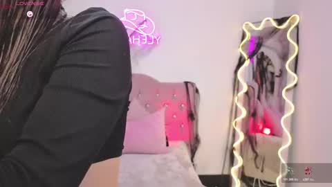 Snapshot of kittystar_tay chatting on 10-24-25, 11:39 Kitty  online show from 10-24-25, 11:39