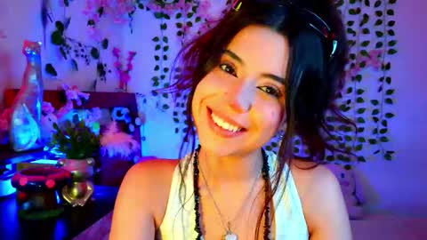 Kittyuwu  online show from 11-07-25, 07:25