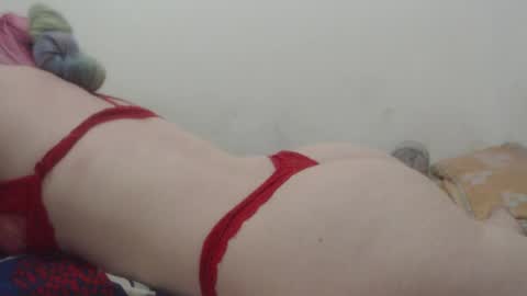 Snapshot of kittywhiteass chatting on 12-13-24, 07:36 kittywhiteass online show from 12-13-24, 07:36