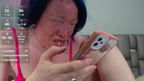 Snapshot of kittywhiteass chatting on 10-16-25, 04:35 kittywhiteass online show from 10-16-25, 04:35