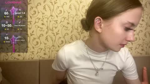 Snapshot of kittywithu chatting on 09-17-25, 04:52 kittywithu online show from 09-17-25, 04:52