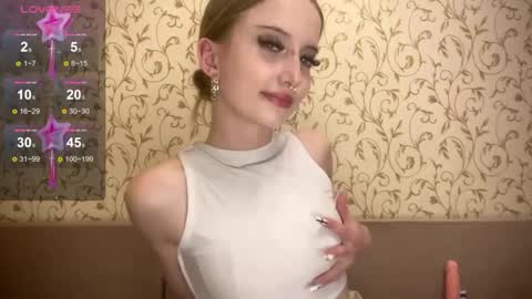 Snapshot of kittywithu chatting on 10-04-25, 05:00 kittywithu online show from 10-04-25, 05:00