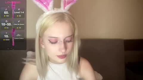 Snapshot of kittywithu chatting on 11-05-25, 05:13 kittywithu online show from 11-05-25, 05:13