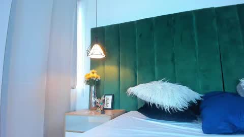 K I T T Y Y  online show from 09-27-25, 08:14