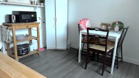 Kittyymaze online show from 07-17-26, 12:01