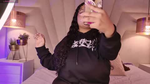 Kitty Hill online show from 04-23-26, 03:19