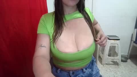 Snapshot of kitybigboobsx chatting on 01-08-25, 12:05 kity boobsx online show from 01-08-25, 12:05