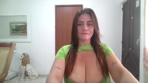 Snapshot of kitybigboobsx chatting on 01-26-25, 02:30 kity boobsx online show from 01-26-25, 02:30