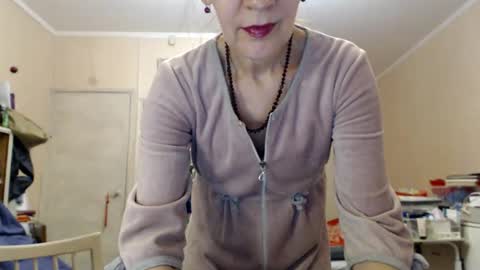 Snapshot of kiuminberry chatting on 12-25-24, 02:02 KiuminBerry online show from 12-25-24, 02:02