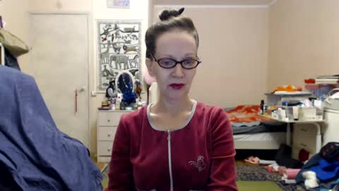 Snapshot of kiuminberry chatting on 01-03-25, 03:01 KiuminBerry online show from 01-03-25, 03:01