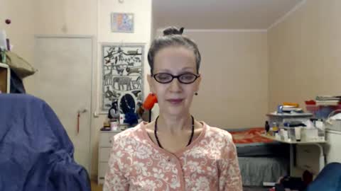 Snapshot of kiuminberry chatting on 01-11-25, 11:34 KiuminBerry online show from 01-11-25, 11:34