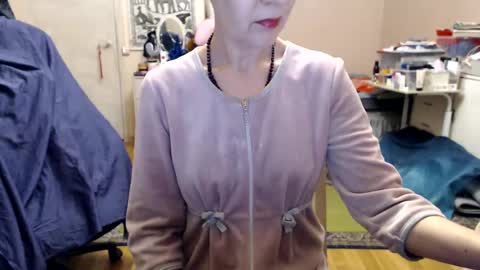 Snapshot of kiuminberry chatting on 01-14-25, 03:47 KiuminBerry online show from 01-14-25, 03:47