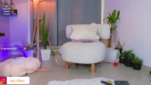 Snapshot of kiut_tiffanii chatting on 09-12-25, 10:59  Tiffanii  online show from 09-12-25, 10:59