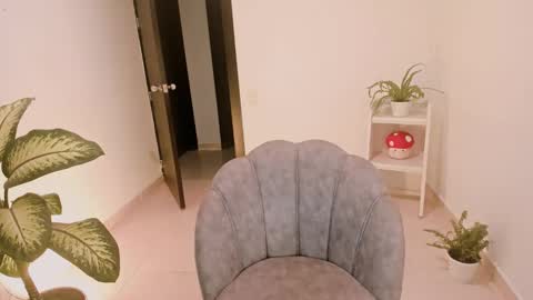 Little piece of fruit online show from 12-18-24, 11:51