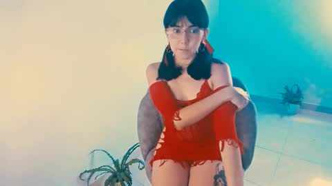 Little piece of fruit online show from 12-24-24, 09:11