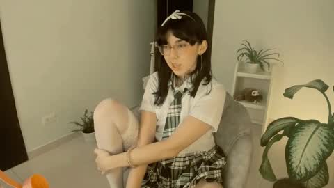 Little piece of fruit online show from 01-08-25, 10:06