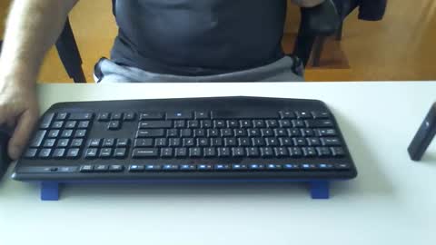 kiwiguy17 online show from 10-24-25, 12:19