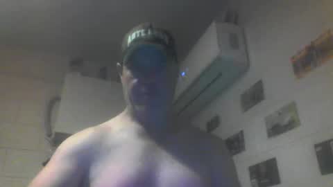 Snapshot of kiwiguy19773 chatting on 05-01-26, 07:02 kiwiguy19773 online show from 05-01-26, 07:02