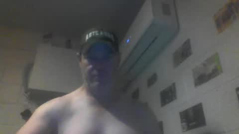 Snapshot of kiwiguy19773 chatting on 05-11-26, 07:03 kiwiguy19773 online show from 05-11-26, 07:03