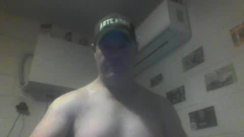 Snapshot of kiwiguy19773 chatting on 06-17-26, 07:00 kiwiguy19773 online show from 06-17-26, 07:00