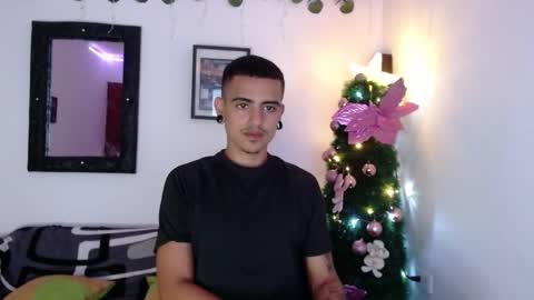 Snapshot of kizame___ chatting on 12-13-25, 09:42 kizame___ online show from 12-13-25, 09:42