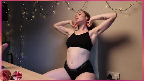 Snapshot of kjfucks chatting on 09-13-25, 09:20 JaneSweet online show from 09-13-25, 09:20