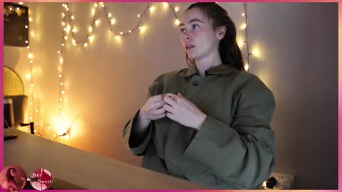 Snapshot of kjfucks chatting on 10-04-25, 09:29 JaneSweet online show from 10-04-25, 09:29