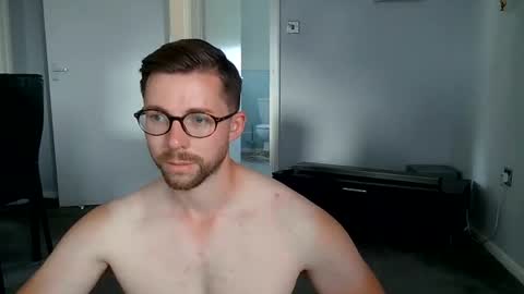 Snapshot of kkezzy chatting on 07-17-26, 04:01 kkezzy online show from 07-17-26, 04:01