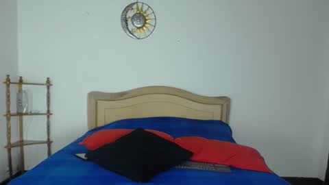 Snapshot of klarck_ chatting on 02-09-25, 02:18 Klarck online show from 02-09-25, 02:18