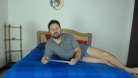 Snapshot of klarck_ chatting on 02-11-25, 08:10 Klarck online show from 02-11-25, 08:10