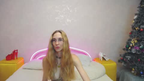 Klary online show from 01-19-25, 03:32