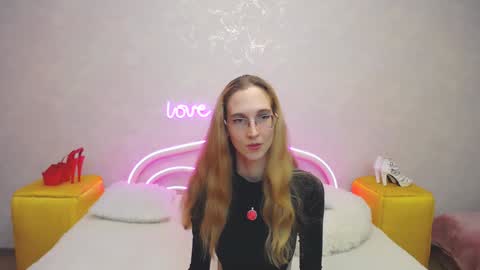 Klary online show from 01-22-25, 11:34