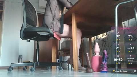 Klaudia online show from 11-23-25, 06:35