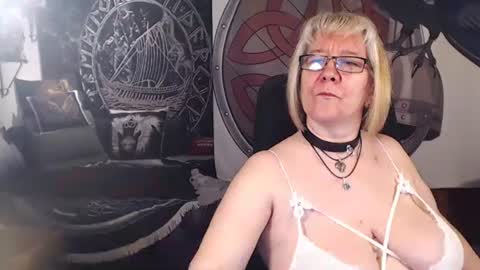 Michelle online show from 02-26-25, 05:28