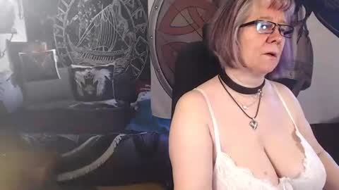Michelle online show from 05-20-26, 06:41