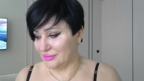 Snapshot of kleo901854860422 chatting on 05-16-26, 01:43 kleo901854860422 online show from 05-16-26, 01:43