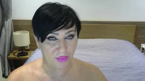 Snapshot of kleo901854860422 chatting on 07-24-26, 04:27 kleo901854860422 online show from 07-24-26, 04:27