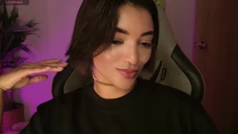 Christina online show from 10-24-25, 12:08