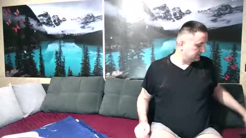 Kleosnow online show from 10-22-25, 08:58