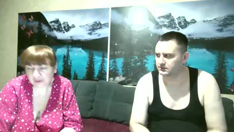 Snapshot of kleosnow chatting on 05-17-26, 09:17 Kleosnow online show from 05-17-26, 09:17